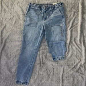 AE super soft legging jogger. Size 16